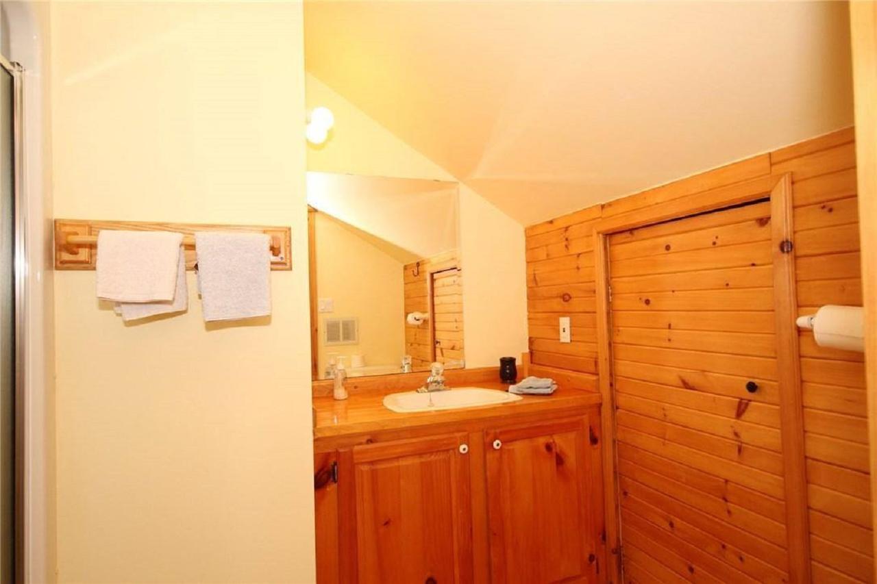 Sharbot Lake Rock Hill Bed & Breakfast מראה חיצוני תמונה