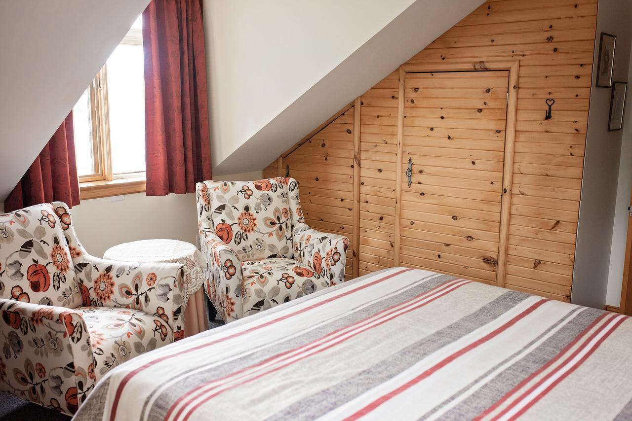 Sharbot Lake Rock Hill Bed & Breakfast מראה חיצוני תמונה