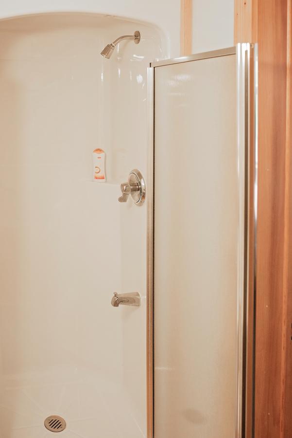 Sharbot Lake Rock Hill Bed & Breakfast מראה חיצוני תמונה